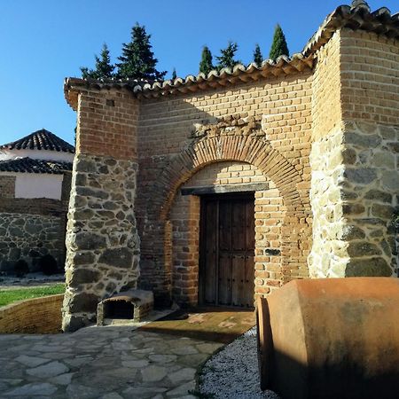 Ruralrut-El Tiemblo Wifi, Cabina De Hidromasaje, Aire Acondicionado Y A Pocos Metros De Zonas De Bano Naturales เอลเตียมโบล ภายนอก รูปภาพ
